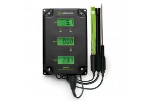 Milwaukee pH/EC Temperature monitor, 230V